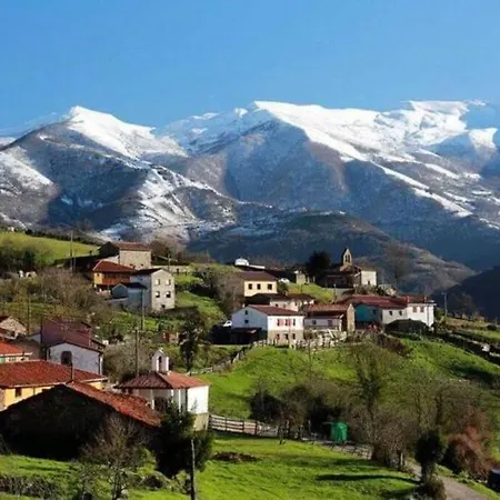 Casa Rural En *